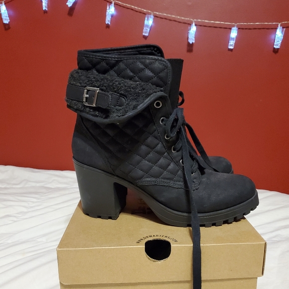 Black Chunky Heel Boot - Picture 4 of 4